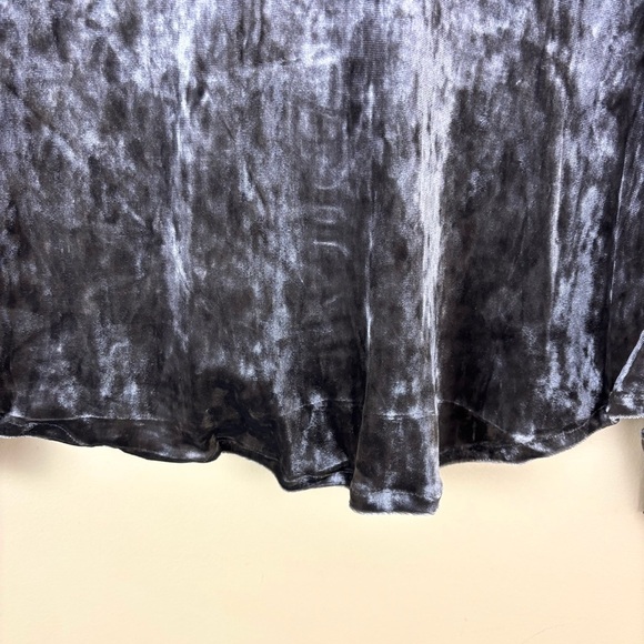 NWT OAT NY Contemporary Grey Velvet Western Style Cropped Snap Shirt Size M - Picture 12 of 15